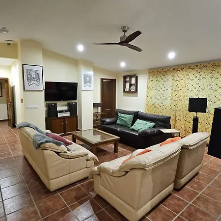 بيت للعطل El Alamo Barcarrota By Priorityvillas باداخوز