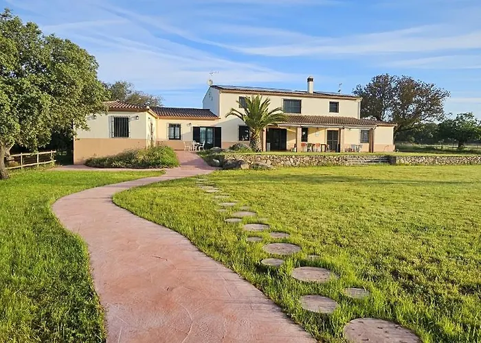 El Alamo By Priorityvillas *